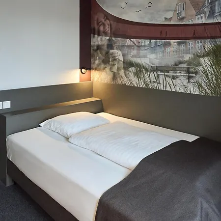 Hotel B&B Hotel Vejle 3*