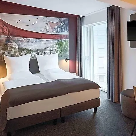 Hotel B&B HOTEL Vejle 3*